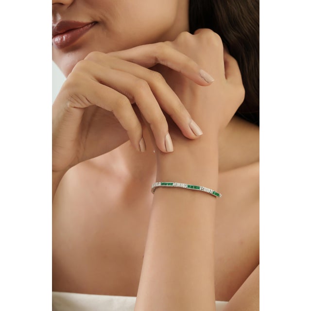 2.68 Ct Natural Emerald & Diamond Linear Stackable Tennis Bracelet - Anniversary Gift for Women For Sale - Image 4 of 12