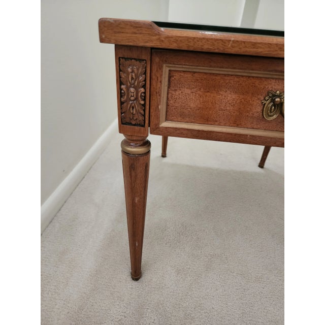 Neoclassical Henredon Neo Classical Side Table For Sale - Image 3 of 4