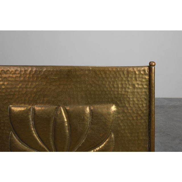 1920s Art Deco Hammered Copper Fireplace Screen, France, 1920s For Sale - Image 5 of 12