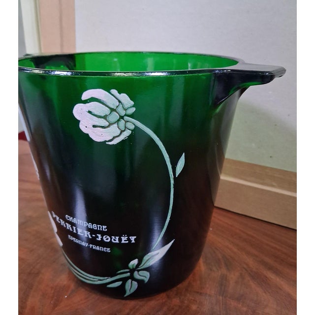 20th Century Anemones Champagne Bucket in Green Glass by Perrier-Jouët, 1970s For Sale - Image 6 of 7