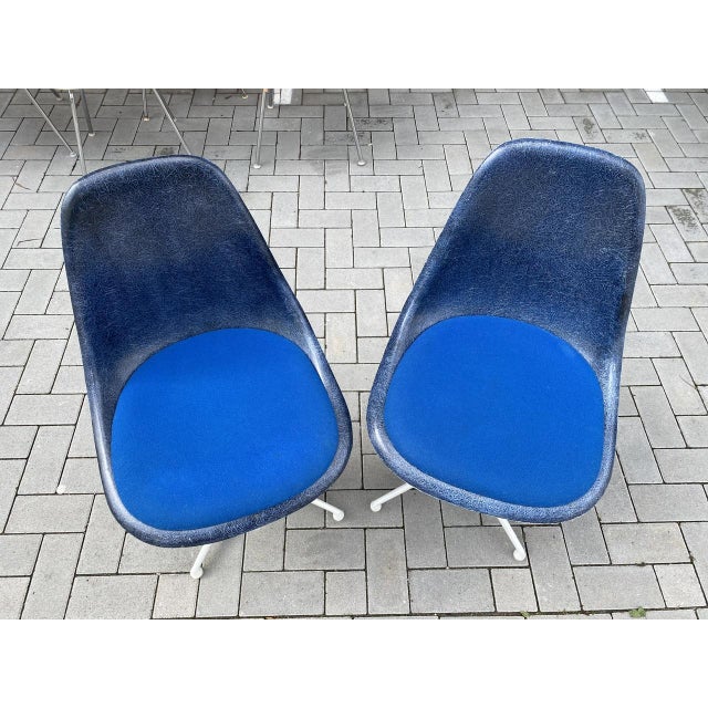 Vintage Chairs by Charles & Ray Eames for Herman Miller, 1960s, Set of 2 For Sale - Image 10 of 16