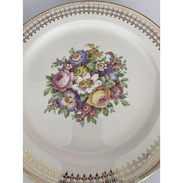 Ceramic Mid 20th Century Italian Edwin M Knowles China Co. 22k Gold Plates- Set of 6 For Sale - Image 7 of 10