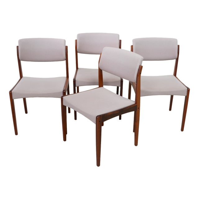Danish Modern Rosewood Dining Chairs by H. W. Klein for Bramin, 1960s, Set of 4 For Sale