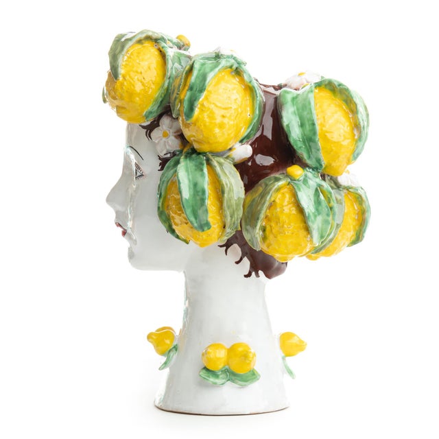 DESCRIPTION This d'arte ceramic sculpture with lemons is hand crafted by Ivana Dolfi in Montelupo, Italy. The modern art...