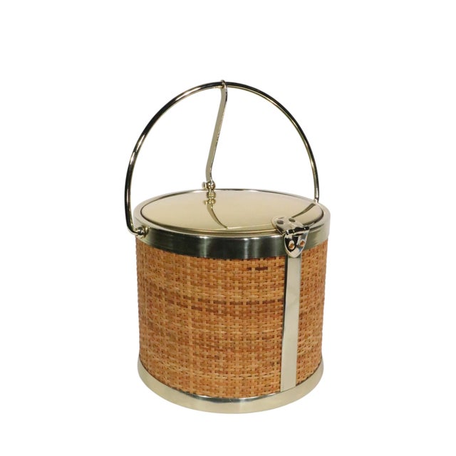 Mid Century Hollywood Regency Raffia Wrapped Brass Plated Ice Bucket by Kraftware New York C. 1970's For Sale In New York - Image 6 of 11