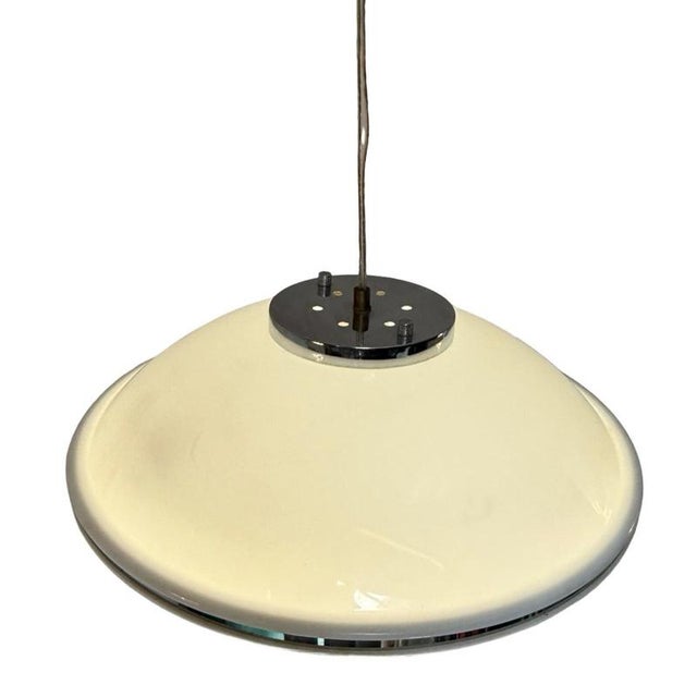 White Vintage Space Age Italian Pendant Lamp in White Acrylic, 1970s For Sale - Image 8 of 11