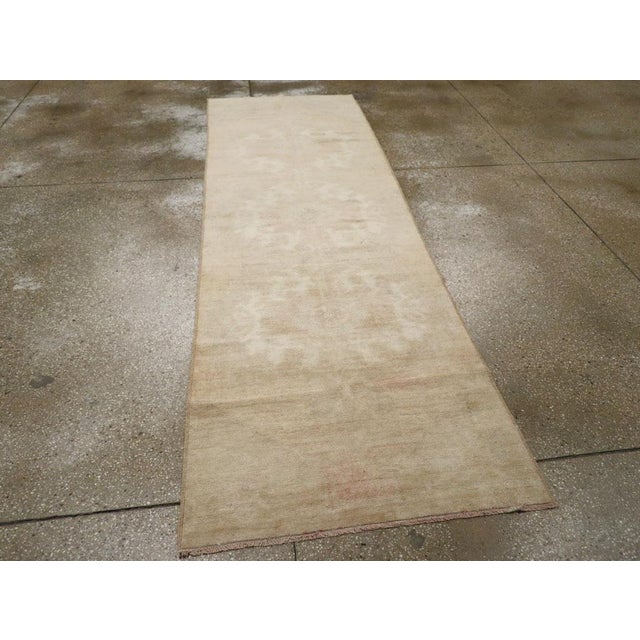 Beige Galerie Shabab Collection Mid-20th Century Turkish Anatolian Runner For Sale - Image 8 of 10