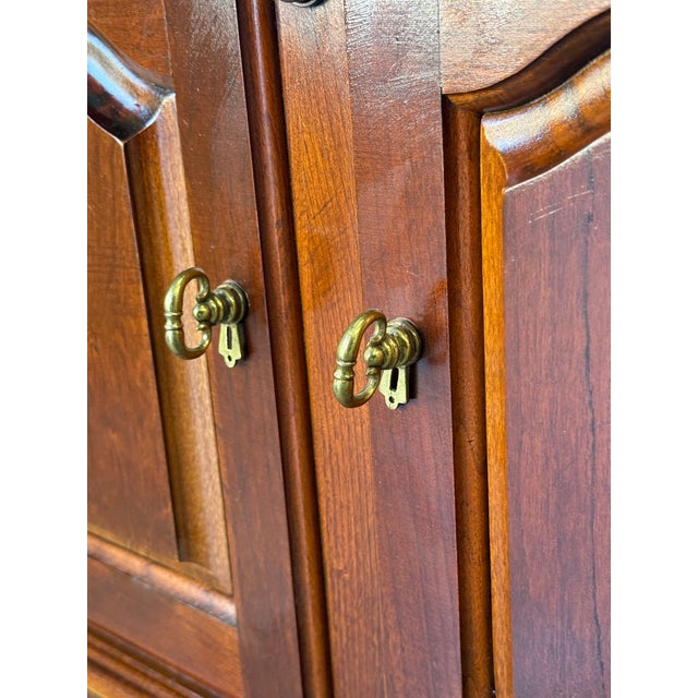 Late 20th Century Lane Furniture Chippendale Cedar Blanket Chest / Bench For Sale In New York - Image 6 of 10
