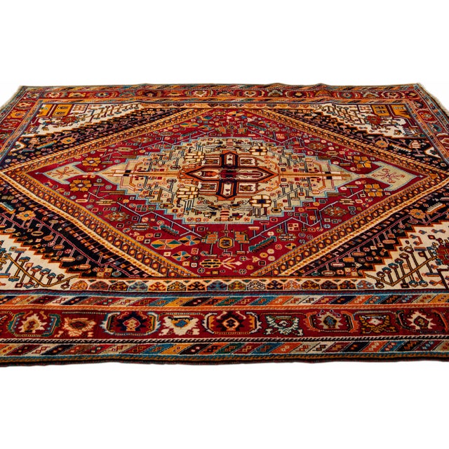 1960s Vintage Handmade Shiraz Red Medallion Wool Rug 6'8" X 9'11" For Sale - Image 5 of 12