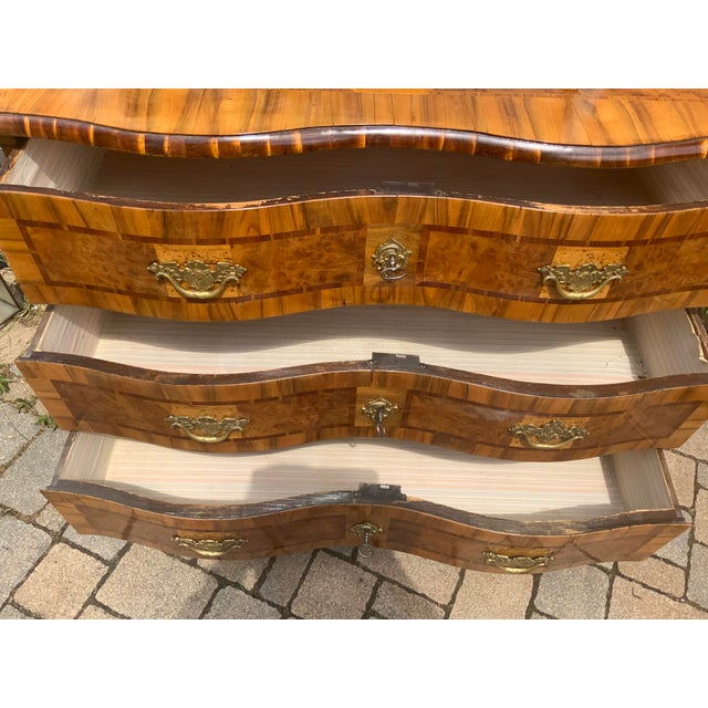 Baroque Saxony Walnut and Maple Chest of Drawers, 1760s For Sale - Image 4 of 15