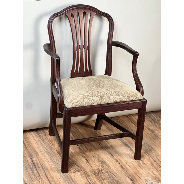 Early 19th Century Antique English George III Mahogany Hepplewhite Armchair C. Early 19th Century For Sale - Image 5 of 15