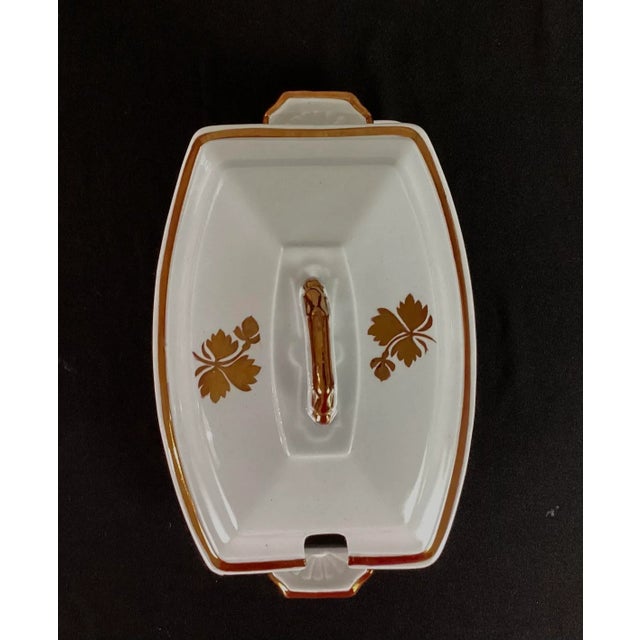 English Mid 19th Century A. J. Wilkinson Covered Gravy Bowl and Under Plate For Sale - Image 3 of 8