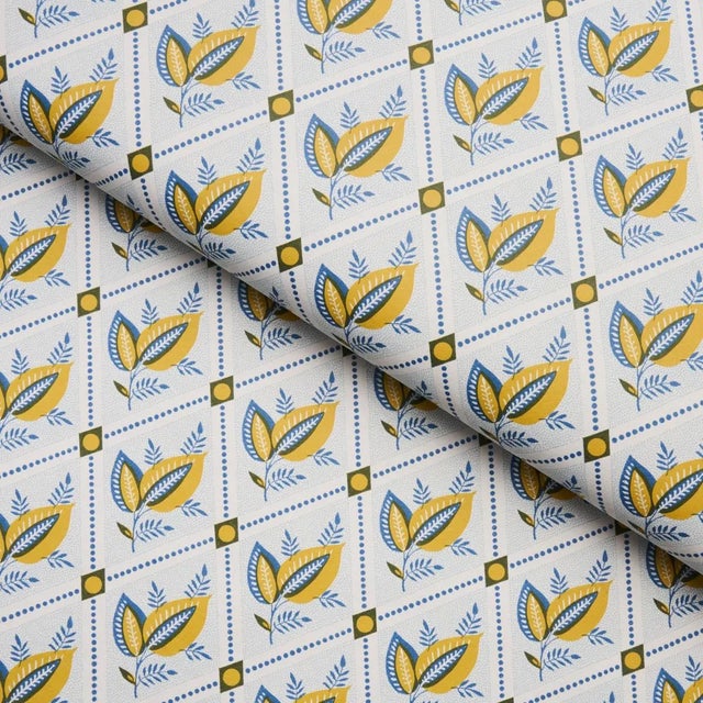 Schumacher Sample - Schumacher Basile Trellis Wallpaper in Yellow & Blue For Sale - Image 4 of 5