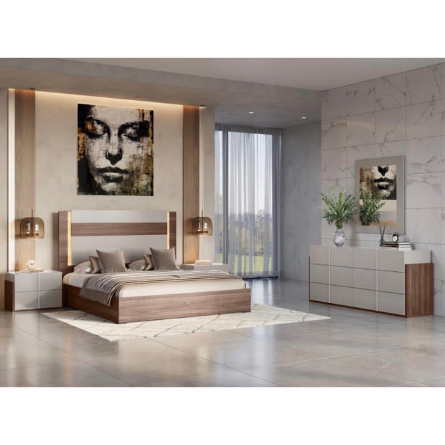 Casa Milano Aryan 5-Piece Italian King Bedroom Set With Led Bed For Sale In Houston - Image 6 of 7