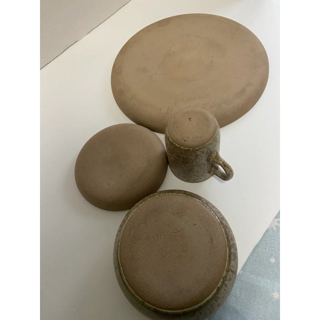Ceramic Mid Century Martz Studios Ceramic Matte Plate Bowl Dinnerware Set- 31 PCS For Sale - Image 7 of 13