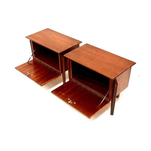 Vintage Bedside Tables by Louis Van Teeffelen for Wébé, 1960s, Set of 2 For Sale - Image 4 of 5