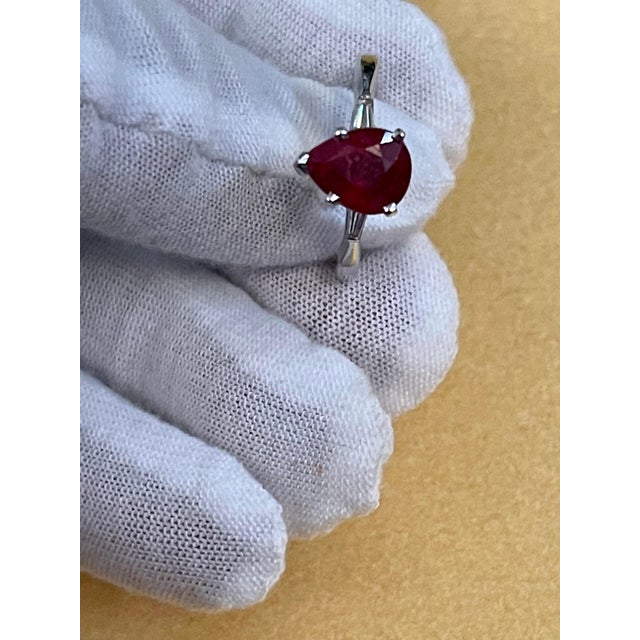 Ruby Red Pear Shape 2 Carat Treated Ruby & Diamond 14 Karat White Gold Ring For Sale - Image 8 of 18
