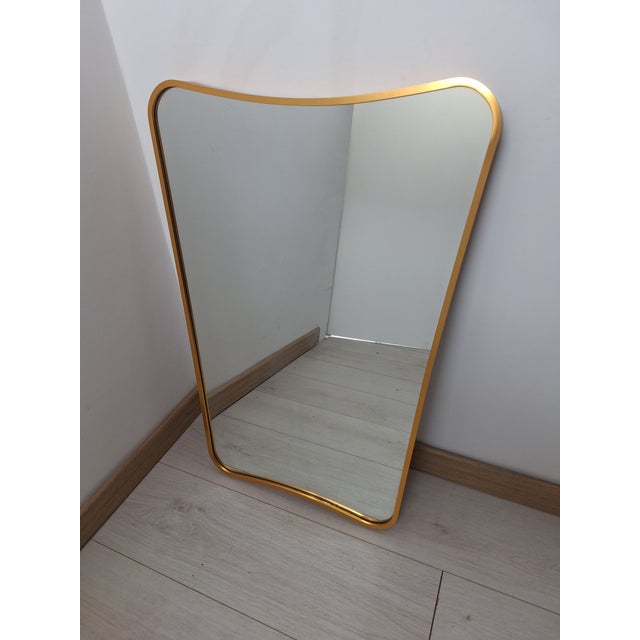 Mid-Century Modern Mirror with Sinuous Brass Frame by Gio Ponti for Gubi, 1990s For Sale - Image 3 of 7
