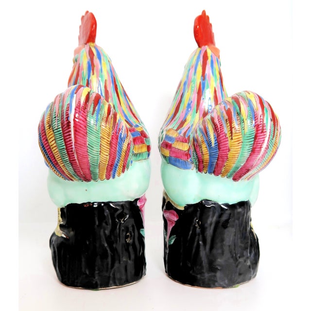 Figurative Pair of Vintage Chinese Export Porcelain Cockerels For Sale - Image 3 of 10