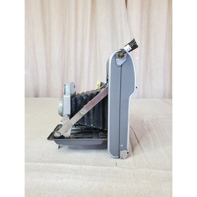 1950's Polaroid Land Camera Gray Metal For Sale In Los Angeles - Image 6 of 10