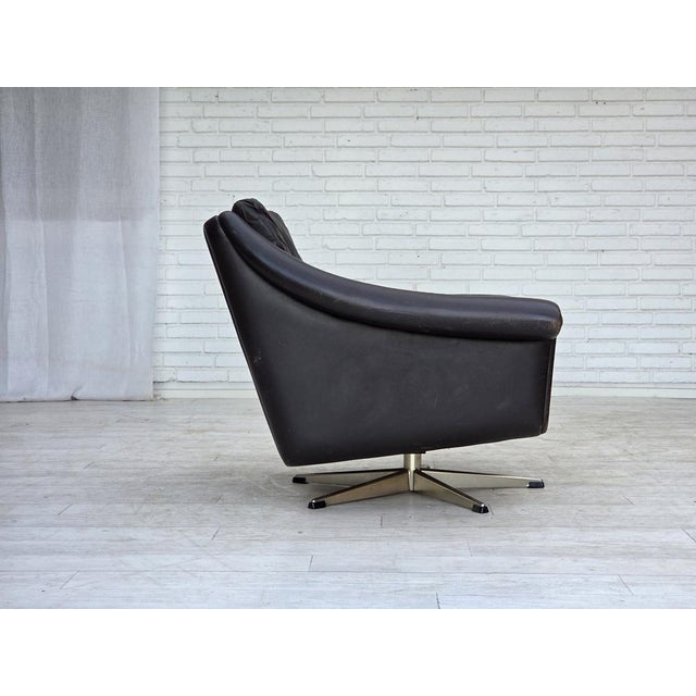 1960s Danish Leather Swivel Armchair from Aage Christensen, 1960s For Sale - Image 5 of 18