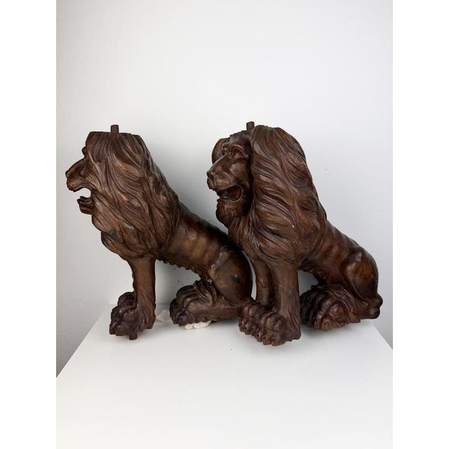 Antique Renaissance Revival Italian Hand-Carved Wooden Lions, 1890s, Set of 2 For Sale - Image 5 of 18