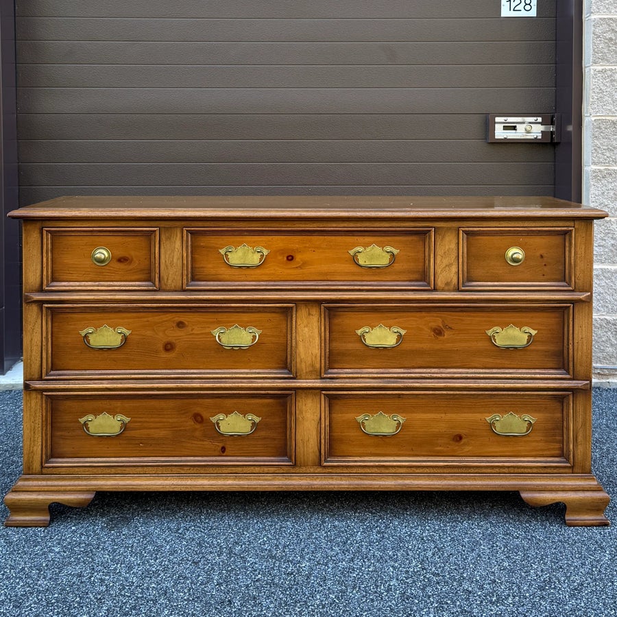 Vintage Drexel American Treasury Collection Rustic Traditional