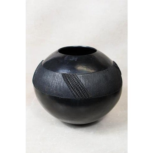 Zulu Pot in Clay For Sale - Image 3 of 5