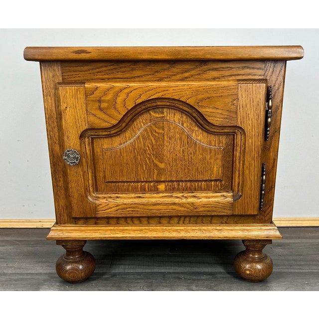 A beautiful pair of bedside tables. Measurements---- Height:53cm Width:54cm Depth:36cm