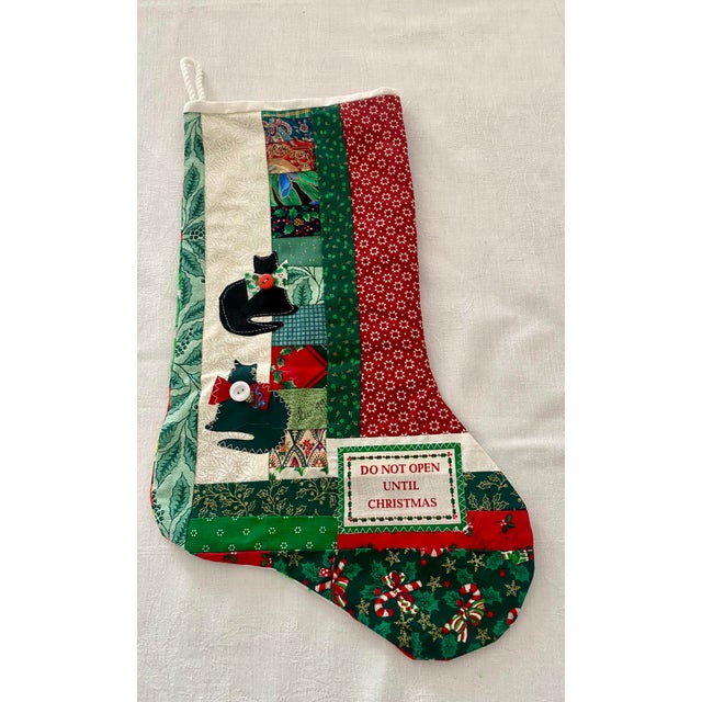 Vintage 1999 Signed "Lw" Primitive Folk Art Patchwork Christmas Stocking With Cat Applique Excellent Condition For Sale - Image 10 of 11