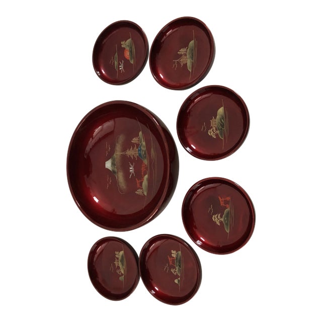 Asian Lacquered 7 Pieces Salad Bowls Set For Sale