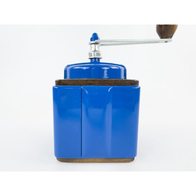 Vintage French Peugeot Frères Coffee Grinder in Cobalt Blue – Mid-20th Century For Sale - Image 6 of 13