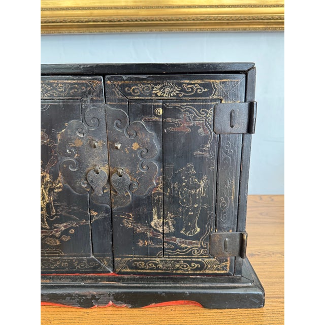 Black Antique Chinese Black Lacquer Jewelry Cabinet Gold Gilt Figural Chest For Sale - Image 8 of 11