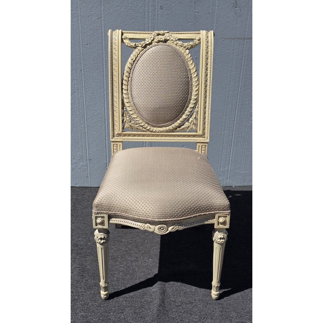 1980s 8 Vintage French Louis XV Gustavian White Chippendale Carved Chairs or 6 Chairs For Sale - Image 5 of 16