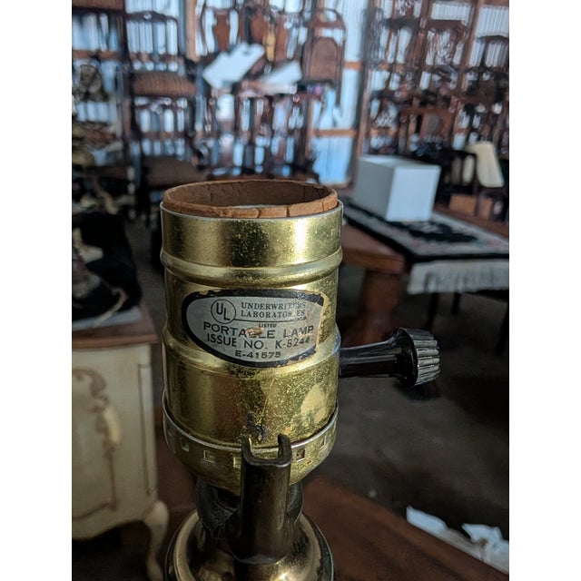 Mid 19th Century Vintage Laurel Lamp Co. Crystal Urn Table Lamp - Mid-Century Hollywood Regency For Sale - Image 5 of 7