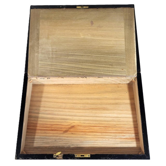 American 19th C Burled Walnut & Bird's Eye Maple Campaign Flip Top Lap Desk For Sale - Image 13 of 17