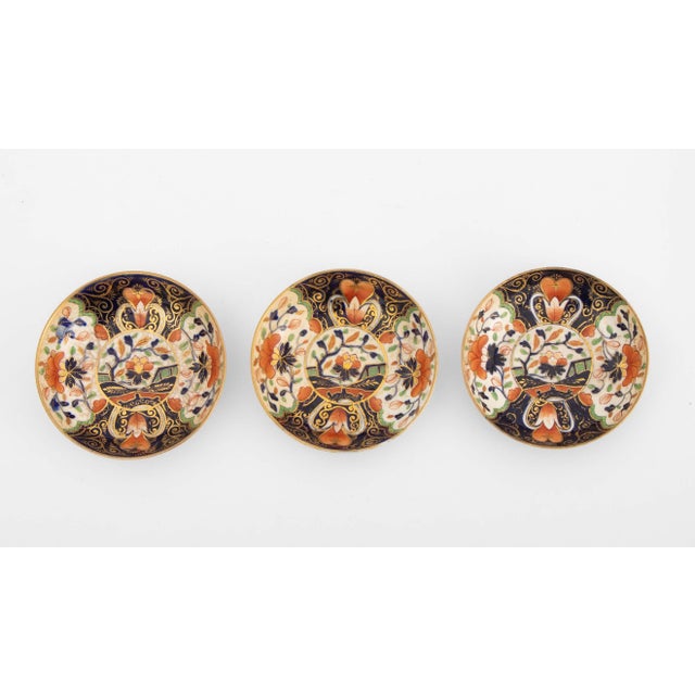 English Imari Style Porcelain Tableware, 11 Pieces For Sale - Image 12 of 17