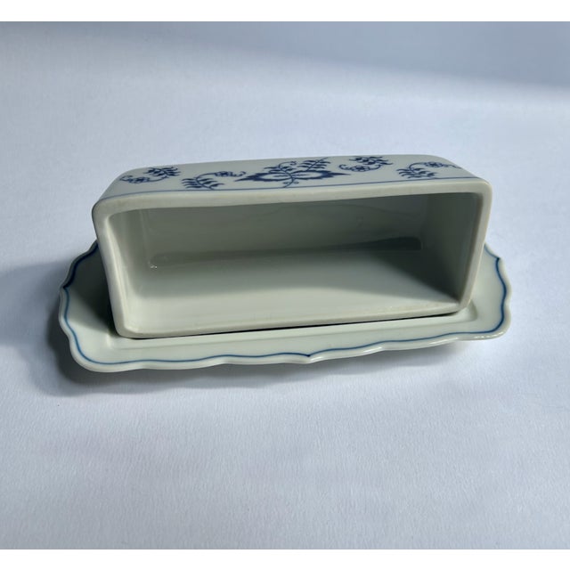 Blue Danube Japan Blue & White Covered Butter Dish, Circa 1950's For Sale - Image 9 of 12