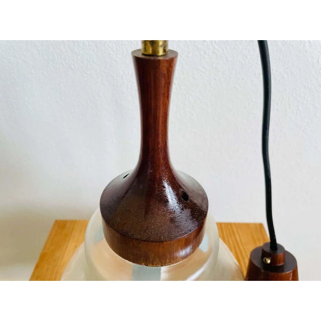 Mid-Century Wood and Art Glass Pendant in the style of Mazzega, 1960s For Sale - Image 9 of 10