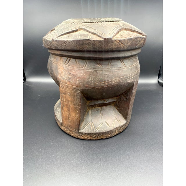 Moroccan 19th Century Antique Middle Eastern Bedouin Mihbaj Wood Mortar For Sale - Image 3 of 12