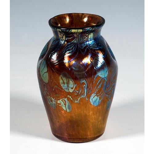 Art Nouveau Argus Phenomenon Gre 2/351 Vase from Loetz, Austria-Hungary, 1904 For Sale - Image 3 of 10
