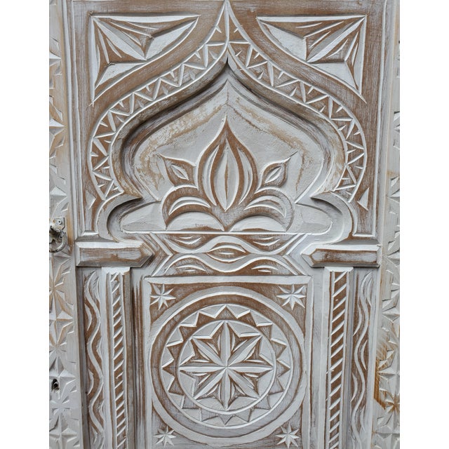 This is a 100% hand painted and hand carved Moroccan wooden armoire made in the city of Marrakech. Great handcraftsmanship...