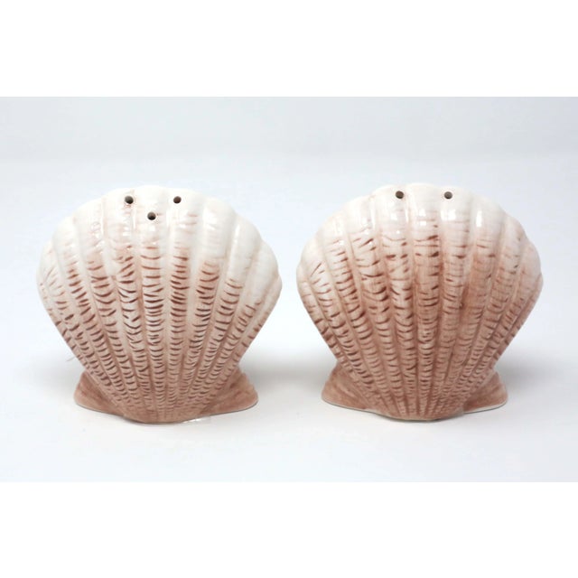 Scallop Shell "By the Sea" Salt & Pepper Shakers by American Atelier - Set of 2 For Sale In Tampa - Image 6 of 9