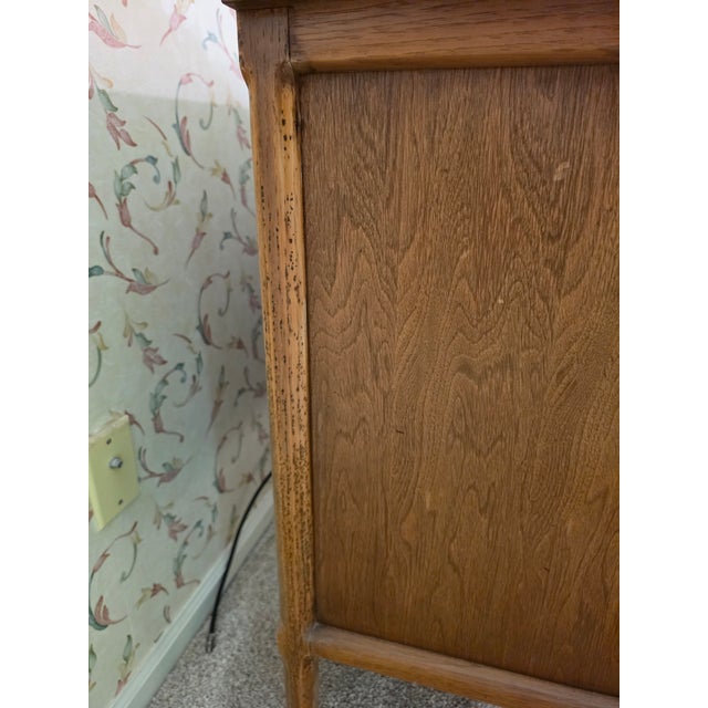Tan Mid-Century Modern Tomlinson "Sophisticate" Pecan & Butternut Dresser Bachelor's Chest For Sale - Image 8 of 16