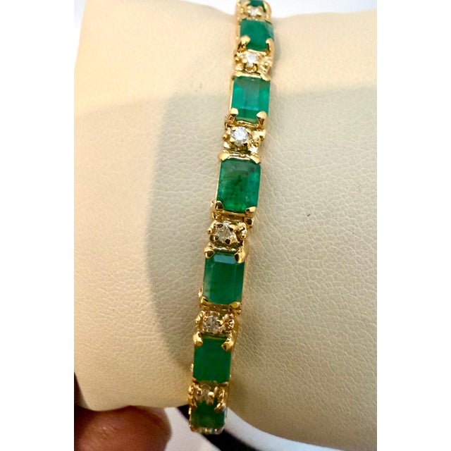 9 Carat Emerald Cut Emerald and Diamond Tennis Bracelet 14 Karat Yellow Gold For Sale - Image 17 of 18