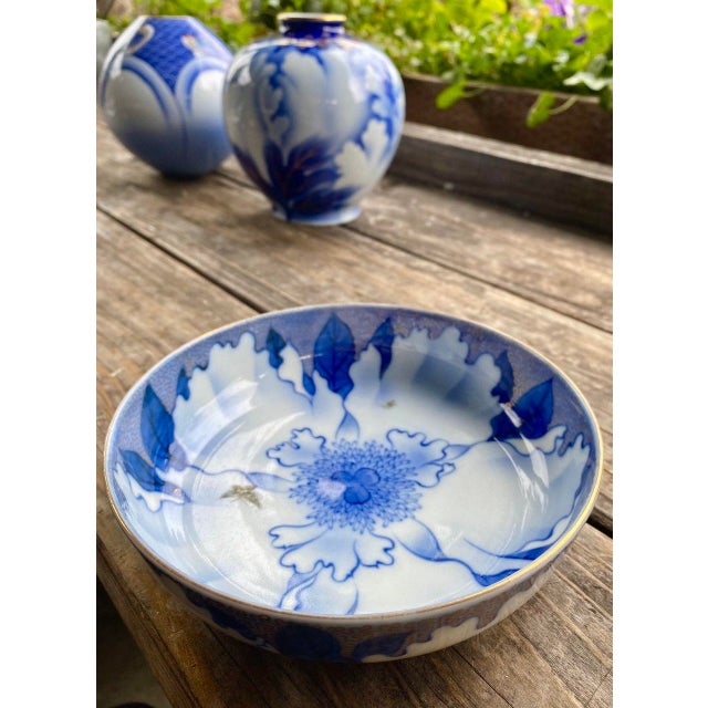 Vintage Japanese Porcelain Peony Vase | Cobalt Blue & White Floral Motif | Gold Accents For Sale - Image 12 of 12