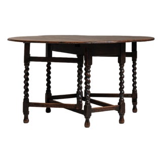 1900-1909 United Kingdom Weathered Honey Oak Oak Gateleg Drop-Leaf Table For Sale