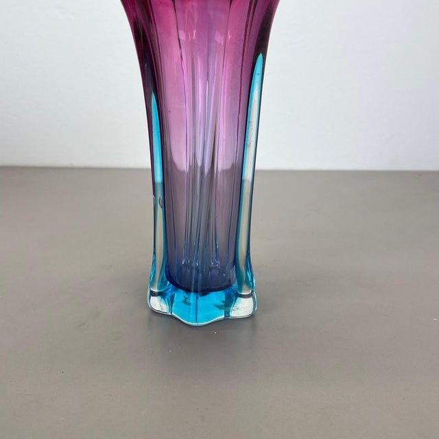 Large Sculptural Pink and Blue Murano Glass Vase, Italy, 1970s For Sale - Image 11 of 18