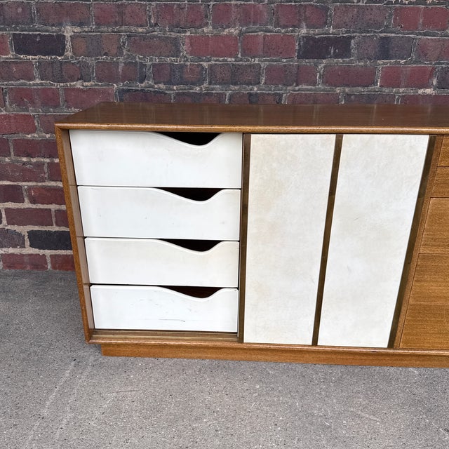 Harvey Probber Mid-Century Modern Credenza or Dresser For Sale - Image 9 of 12