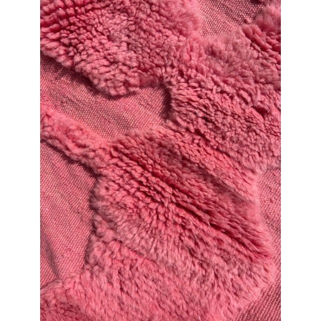 Green Pink Beni Mrirt Moroccan Rug in Wool, 2010s For Sale - Image 8 of 11